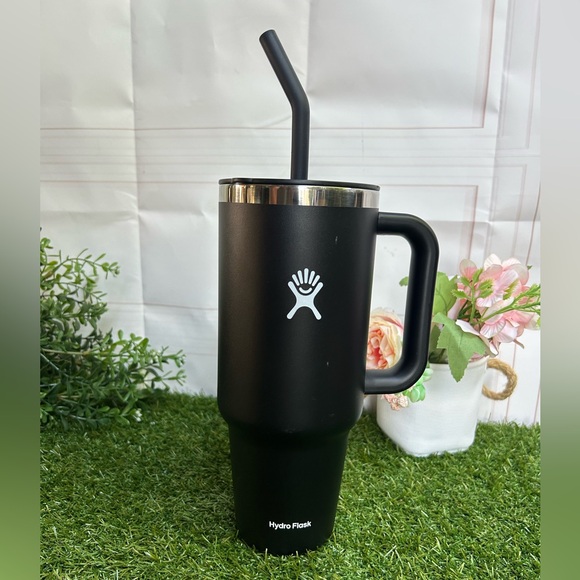 Hydro Flask
40 oz Travel Tumbler -
Black new ,flexible straw - Picture 9 of 16
